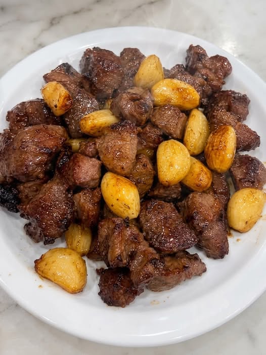 Garlic Steak Bites Recipe – Tender & Garlicky!