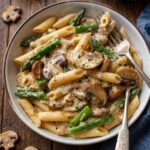 Creamy Mushroom and Asparagus Chicken Penne
