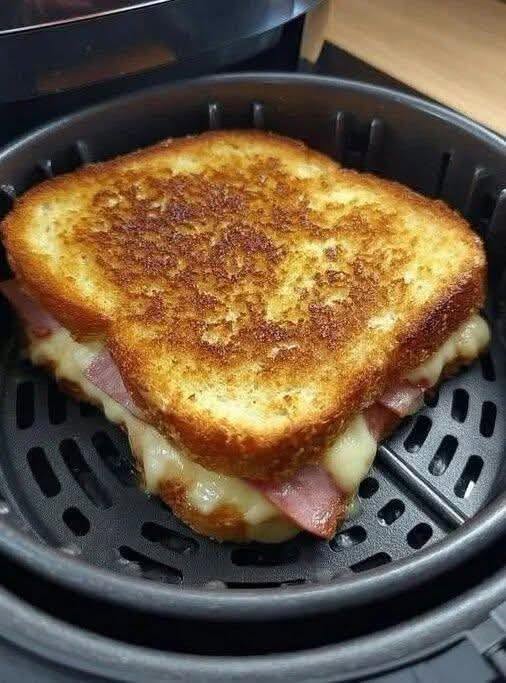 Golden Crunch Air Fryer Ham & Cheese Toasties
